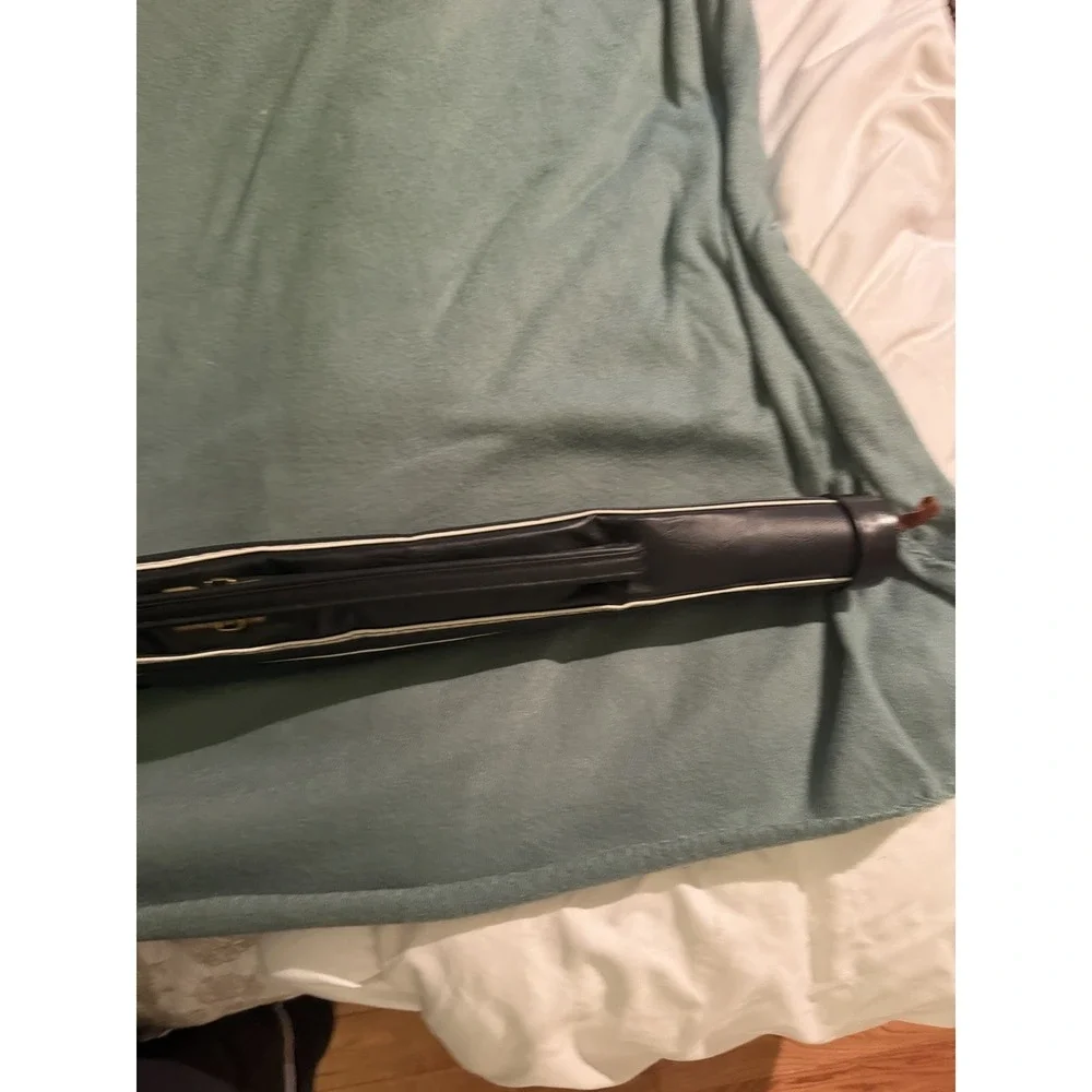 Vintage Apache Or Red Head Black w/White Piping Soft Rifle Case Red Interior